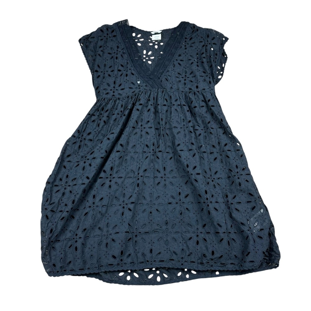 WILFRED La Boheme‎ Black Eyelet Lace V-Neck Mini Dress Women's Size XXS
